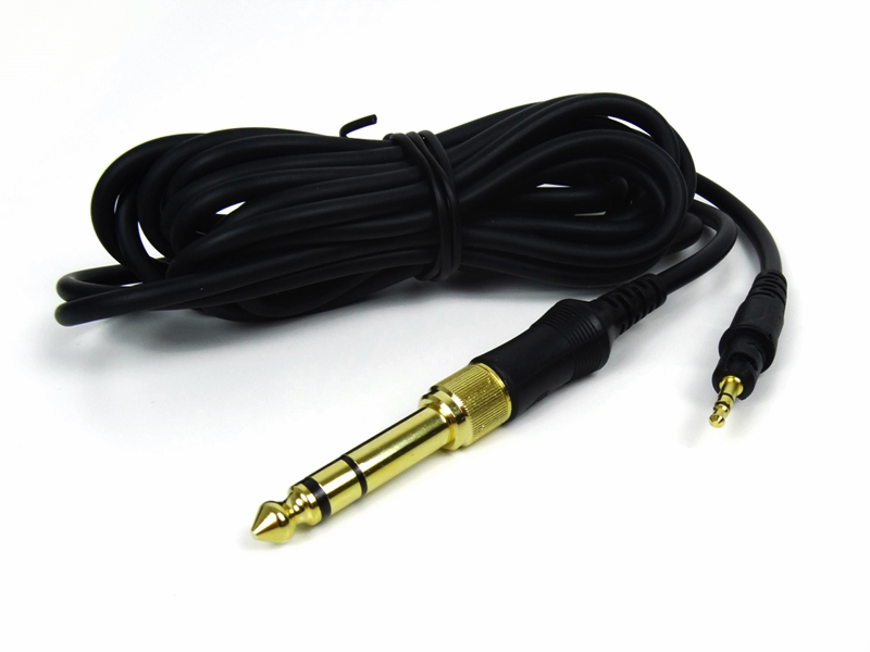 Yamaha HPH MT5 02
