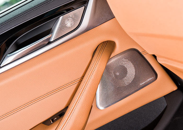 BMW 540i Bowers Wilkins Soundsystem 09k