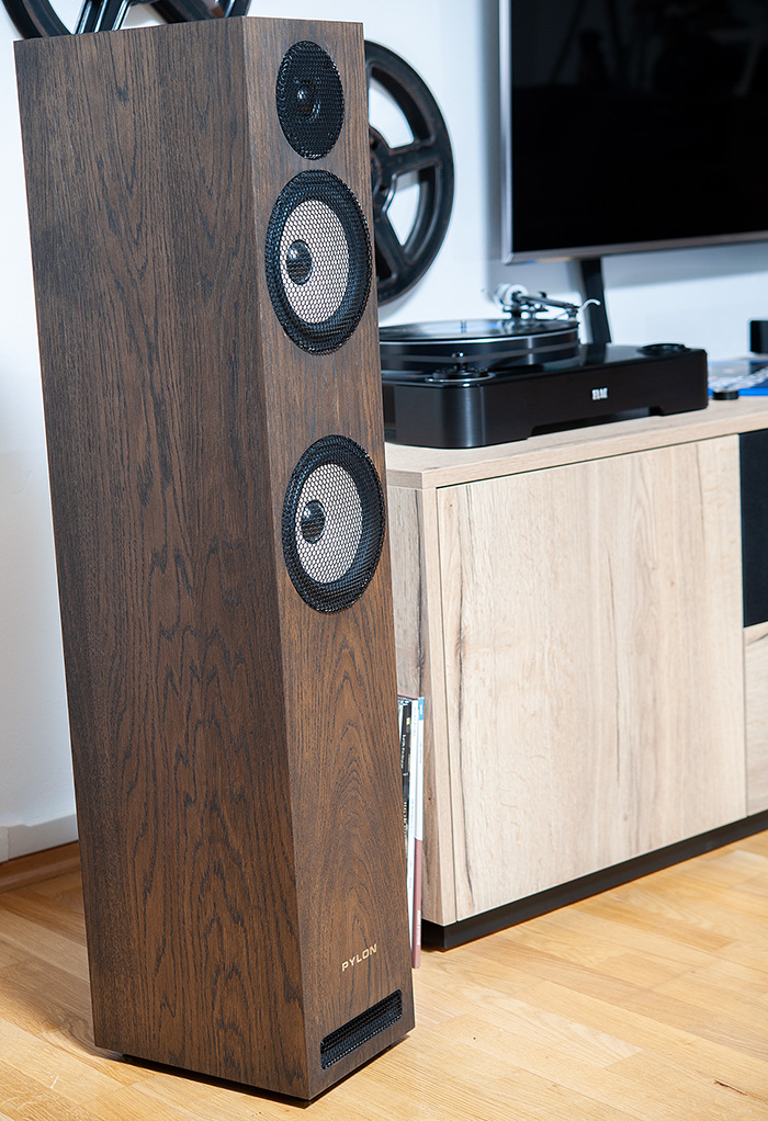 Pylon Audio Ruby 25 14k