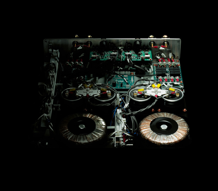 TAD M1000 02