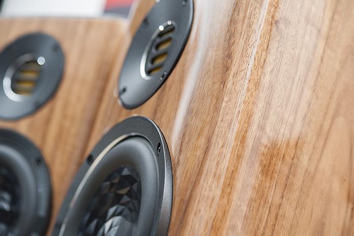 Elac Vela BS 403 12k
