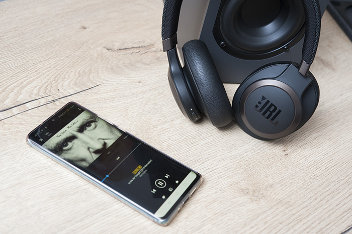 JBL LIVE 650BTNC 12k