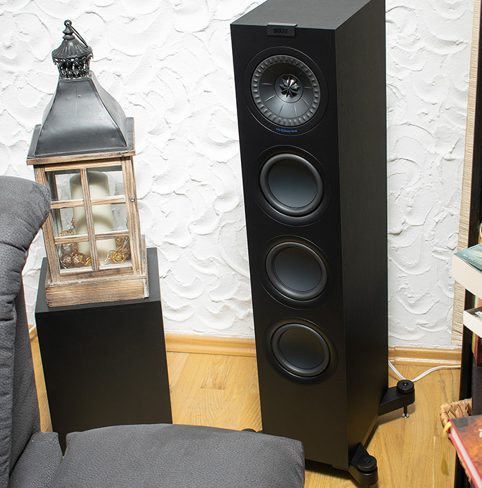 KEF Q550 04k