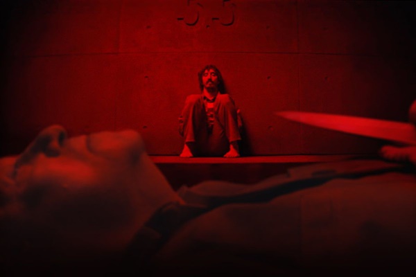 der schacht netflix review cover