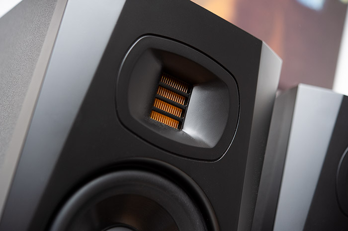 Elac Uni Fi 2.0 2k
