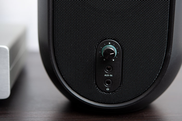 JBL One Series 104 05k