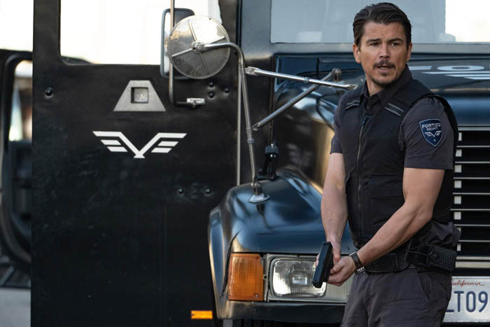 "Boy Sweat Dave" (Josh Hartnett)
