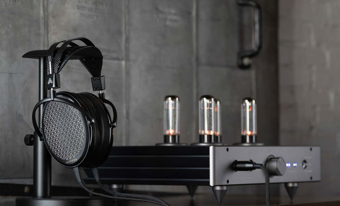 Audeze CRBN Lifestyle Amp 3