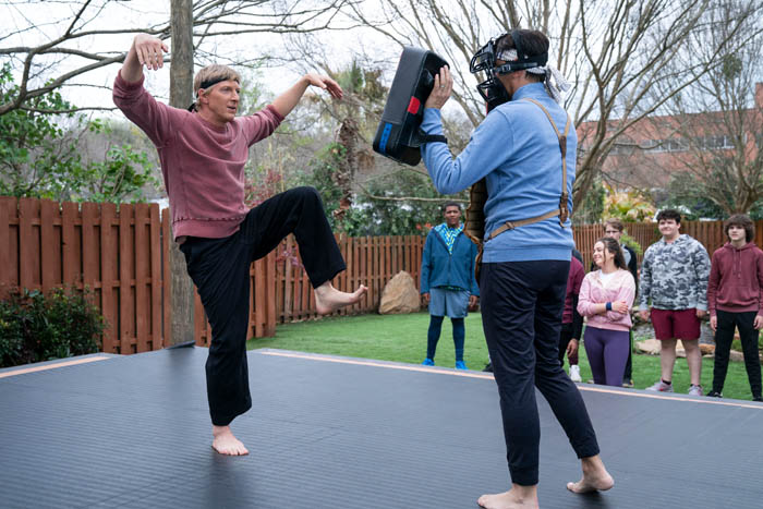 Cobra Kai. (L to R) William Zabka as Johnny Lawrence, Ralph Macchio as Daniel LaRusso in Cobra Kai. Cr. Curtis Bond Baker/Netflix © 2021