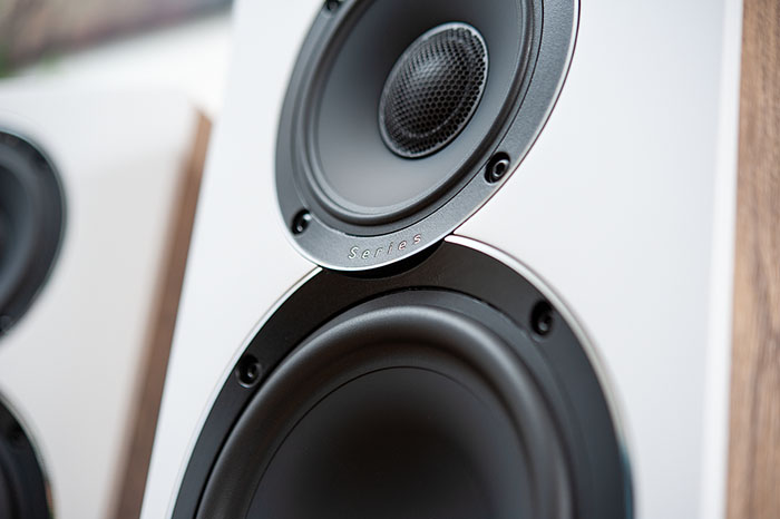 elac Uni Fi Reference UBR62 2k