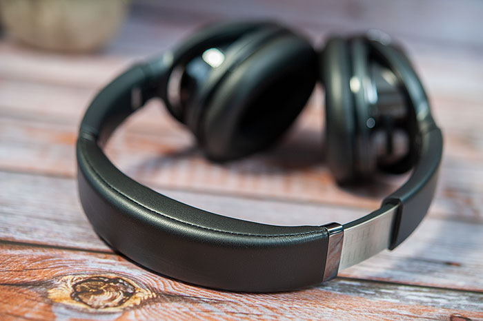jbl tour one 9k