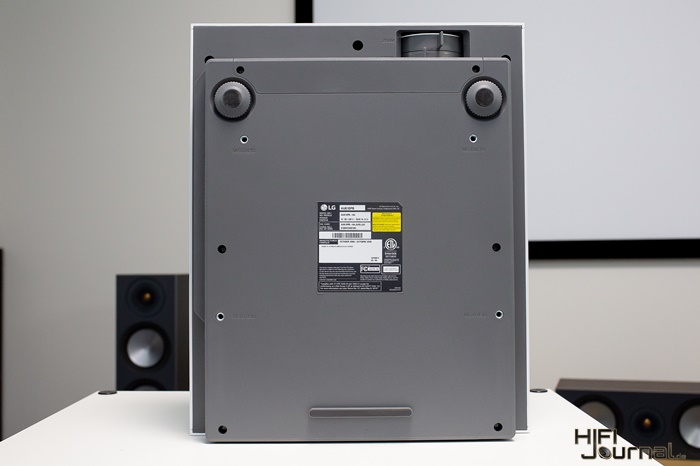 LG AU810PW Forza 13