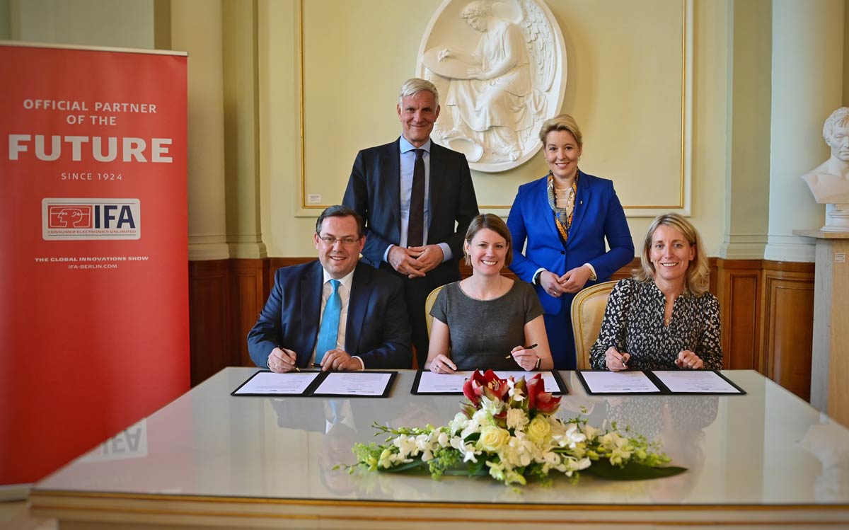 IFA vertragsunterzeichnung
