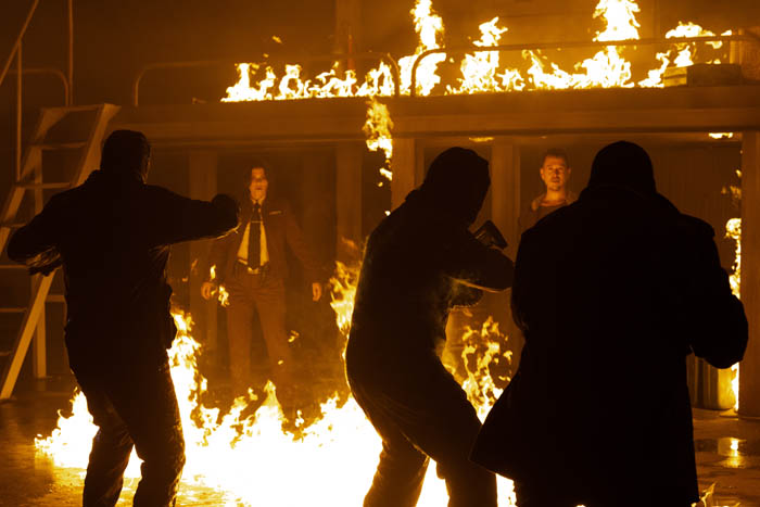 BARUCA (L to R) SABELA ARÁN as MONTES, SIMÓN RAMOS as PINCHO in episode 02 of BARUCA. Cr. CARLA OSET/NETFLIX © 2021