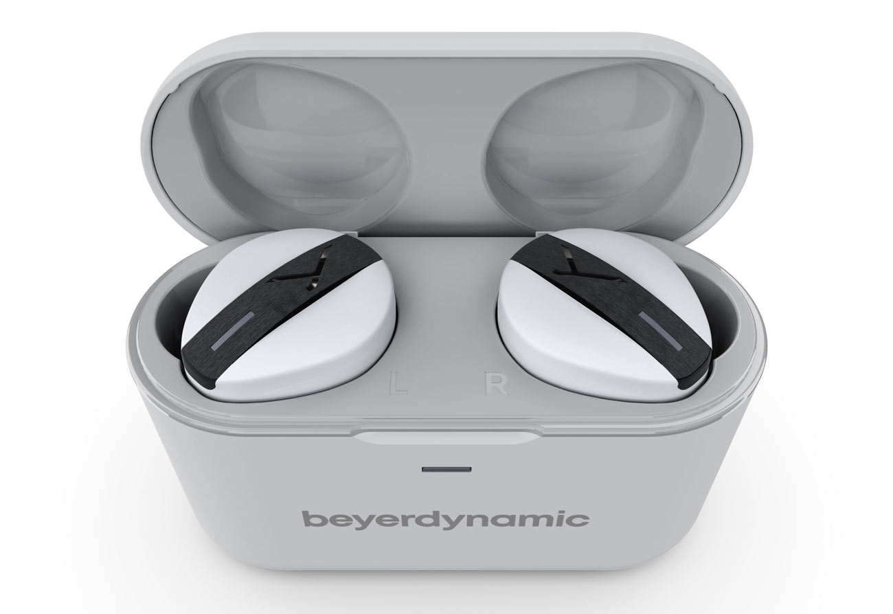 beyerdynamic Free BYRD case open grey