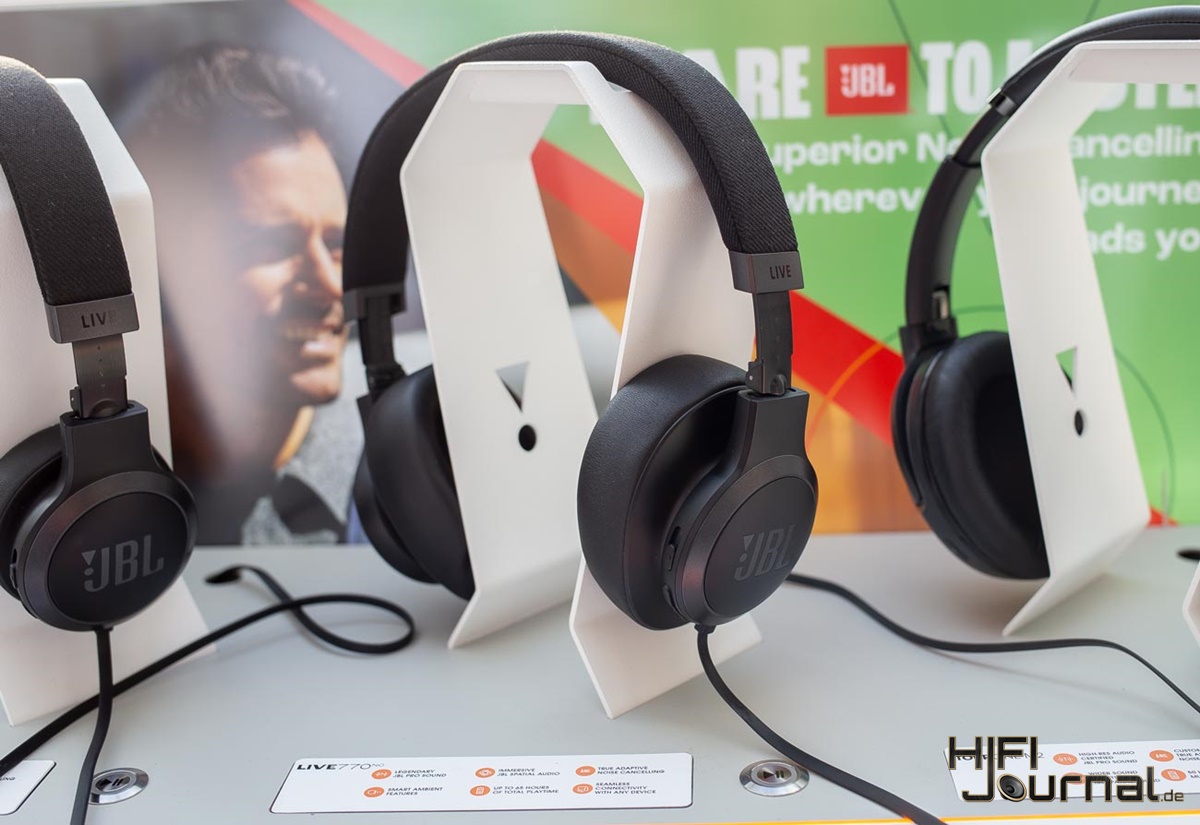 zeigen JBL und Kopfhörer JBL 770NC Live sich 670NC Live