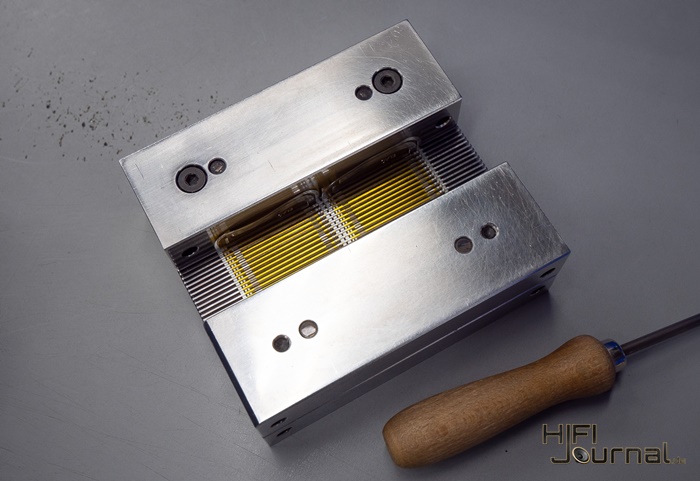 ELAC JET 6 Produktion 08
