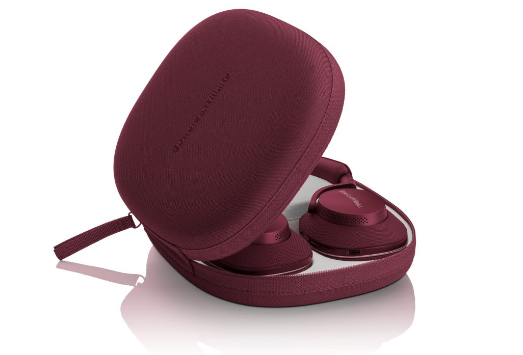 High BW Px7 S2e Ruby Red Case Open with reflection copy