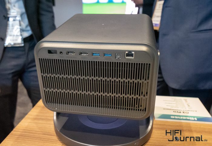Hisense C2 Beamer 07