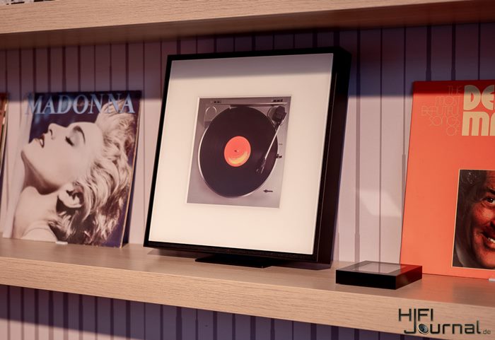 Samsung Music Frame 01