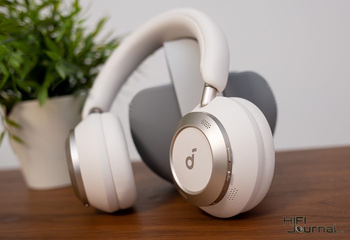 Soundcore Space One Pro 06