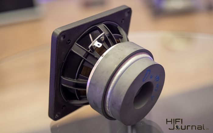 ELAC Concentro M807 21